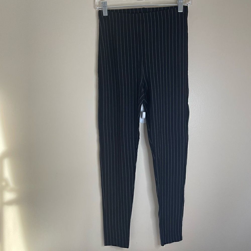 Forever 21| Skinny| Pin striped| Medium| Cotton| Has Stretch